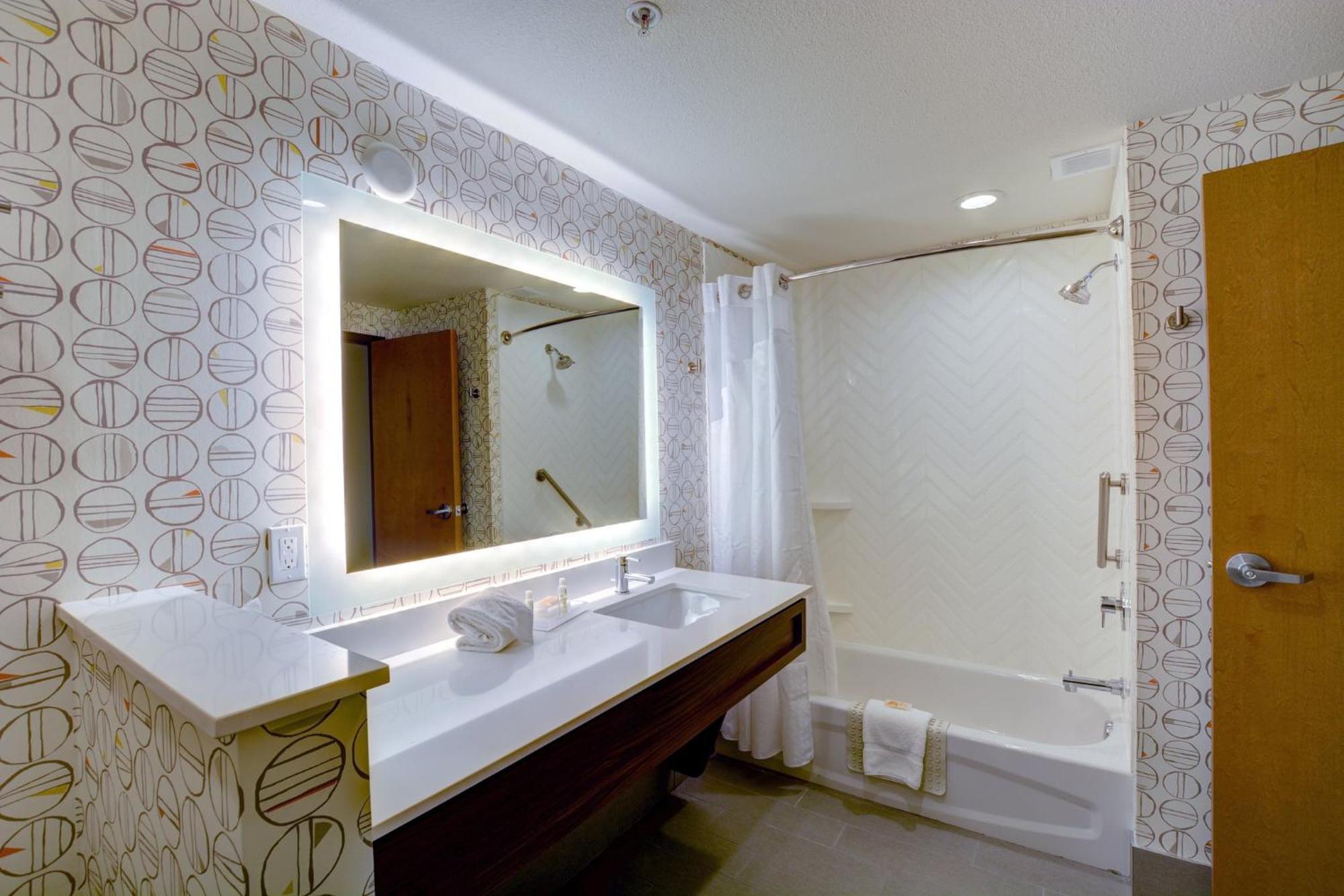 Holiday Inn - Salem By Ihg Extérieur photo